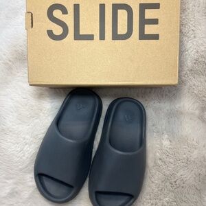 Yeezy Slide Slate Gray Size 5 Mens